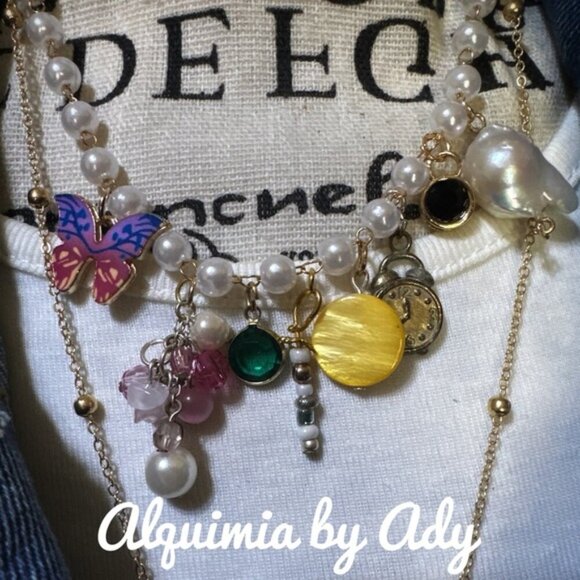 Alquimia Pearl and Charm Necklace with Gold and Pink Accents - Picture 1 of 6